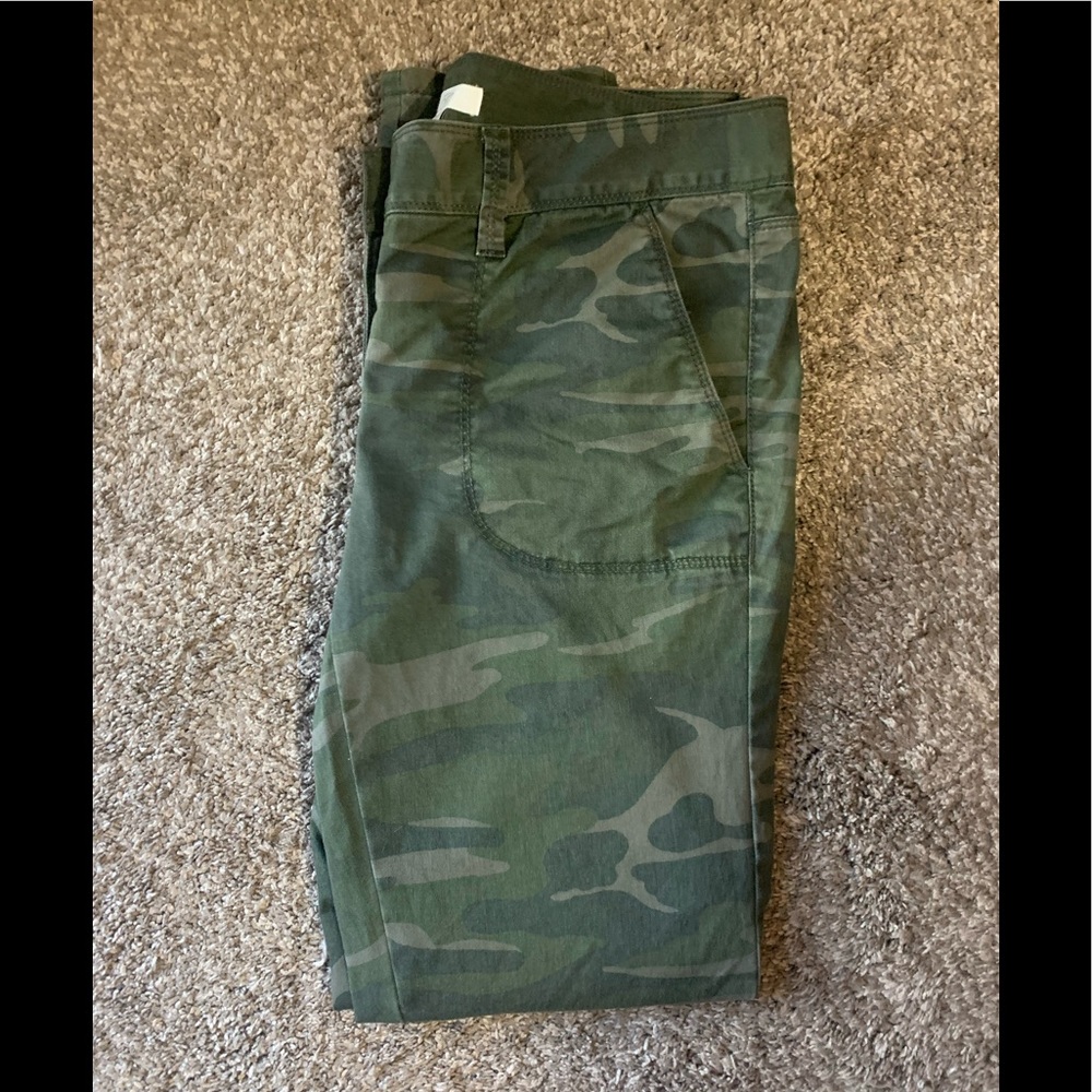 Loft Ankle Skinny Camo Pants